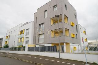 Bien vendu : Appartement - 2 chambres 