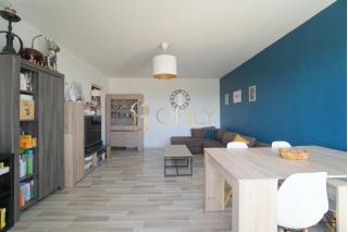 Bien vendu : Appartement - 3 chambres 